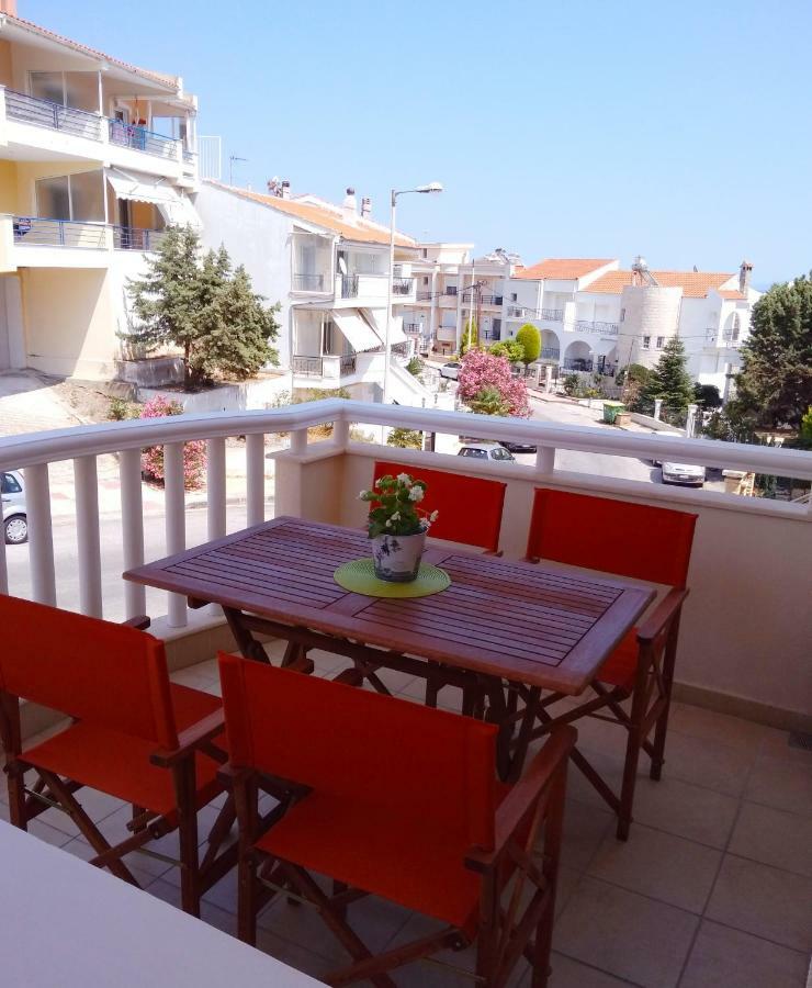 Iris Deluxe Suites 2 Кавала Екстериор снимка
