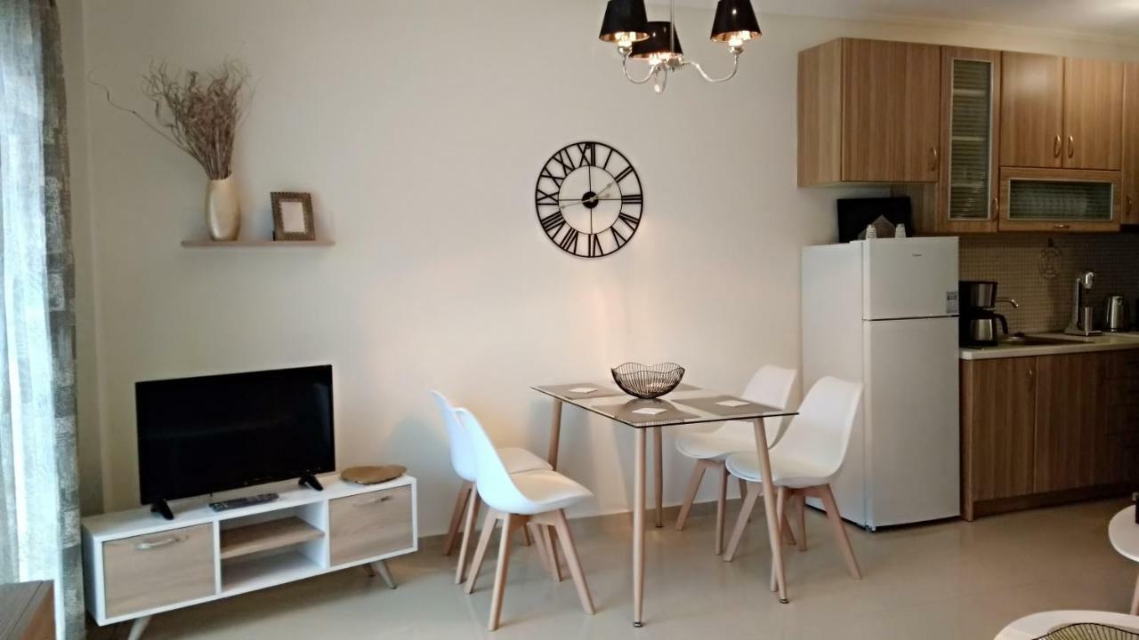 Iris Deluxe Suites 2 Кавала Екстериор снимка